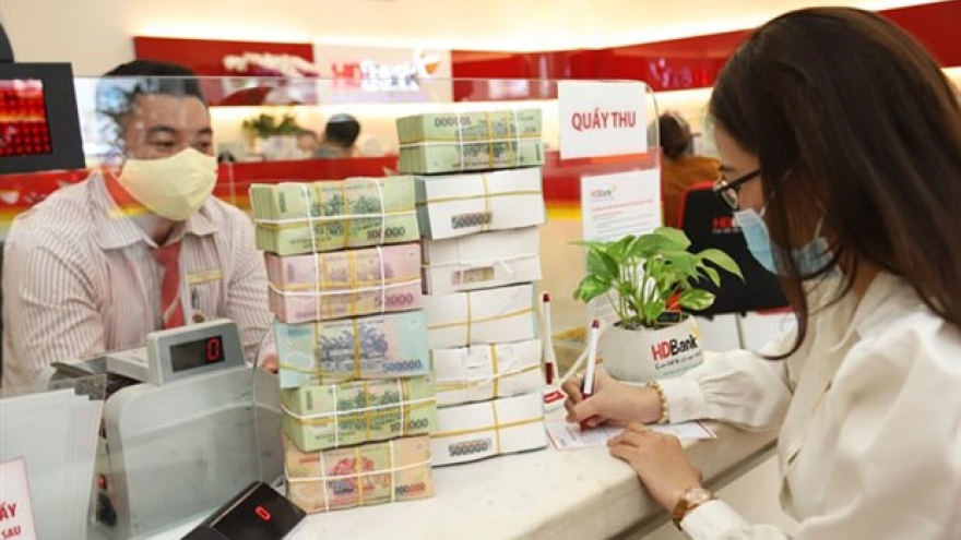 Monetary stance points to only mildly higher interest rates in VN: Fitch Ratings